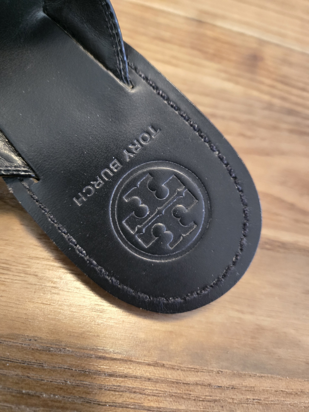 Tory Burch flip flops size 7.5 - Picture 6 of 7